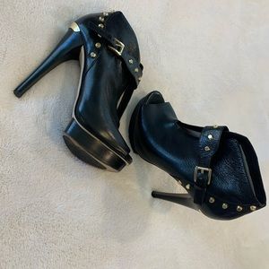 Michael Kors open toe leather heels